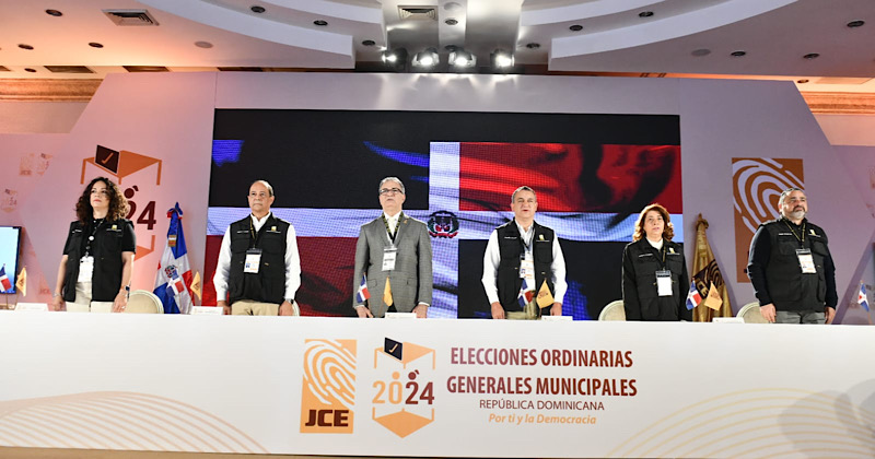 JCE deja abierto proceso de votación para las elecciones municipales de ...